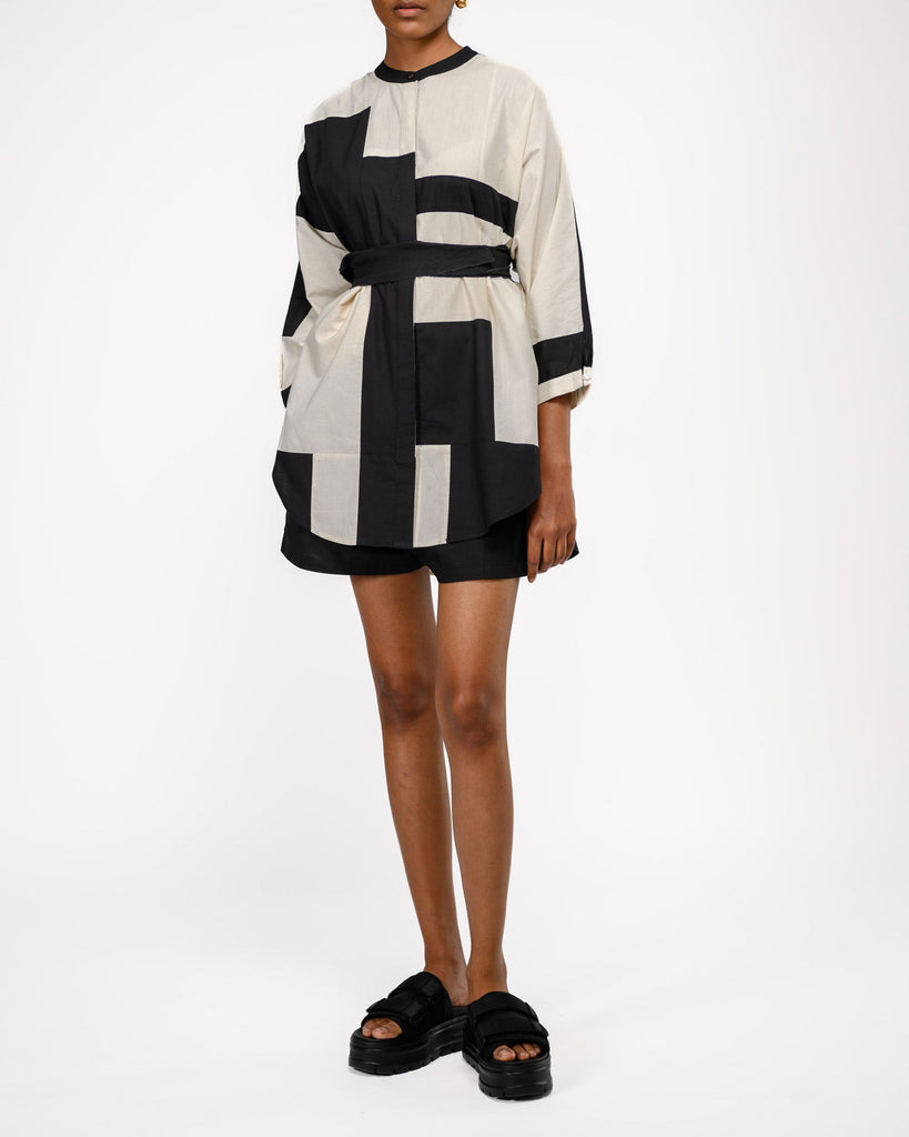 Geo BW Shirt - OFRIDA INDIA